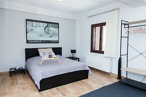 Gorgeous apartment in Piraeus