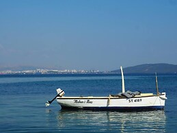 Kuca za Odmor u Kastelima s Pogledom na More