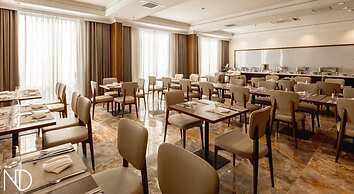 Phu Thang Grand Hotel