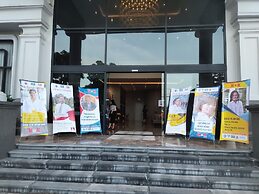 Phu Thang Grand Hotel