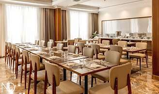 Phu Thang Grand Hotel