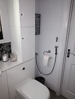 Charming 2-bed Apartment in Eastleigh