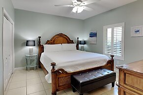 Beach Resort  by SVR