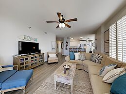 Beach Colony Towers by Southern Vacation Rentals