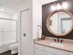 Beach Colony Towers by Southern Vacation Rentals