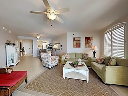 Beach Colony Towers by Southern Vacation Rentals