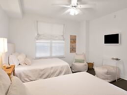 Beach Colony Towers by Southern Vacation Rentals