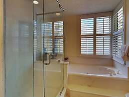 Beach Colony East by Southern Vacation Rentals