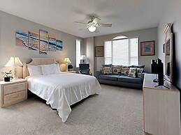 Beach Colony West  by SVR