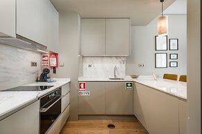 Legends' House by Sweet Porto