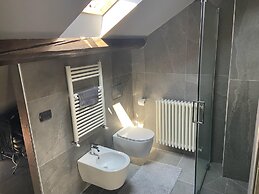 Rooftop Openspace With Balconies, Parking and bbq