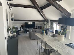 Rooftop Openspace With Balconies, Parking and bbq