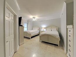 Crystal Shores West by Southern Vacation Rentals