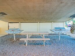 Crystal Shores West by Southern Vacation Rentals