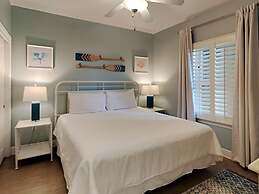 Crystal Shores West by Southern Vacation Rentals