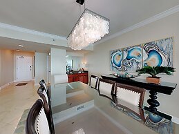 Crystal Shores West by Southern Vacation Rentals