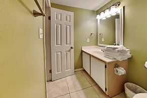 Emerald Towers West by Southern Vacation Rentals