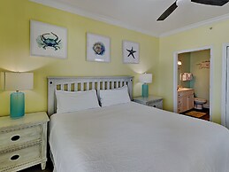 Crystal Shores by Southern Vacation Rentals