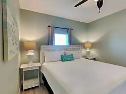 Crystal Shores by Southern Vacation Rentals