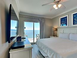 Crystal Shores by Southern Vacation Rentals