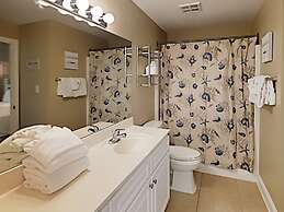 Crystal Shores by Southern Vacation Rentals