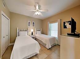 Crystal Shores by Southern Vacation Rentals