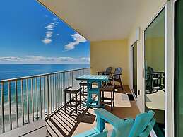 Crystal Shores by Southern Vacation Rentals