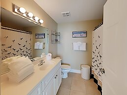 Crystal Shores by Southern Vacation Rentals