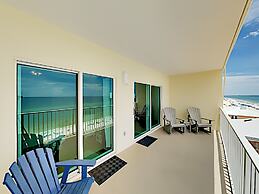 Crystal Shores by Southern Vacation Rentals