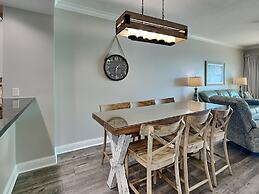 Crystal Shores by Southern Vacation Rentals