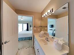 Crystal Shores by Southern Vacation Rentals