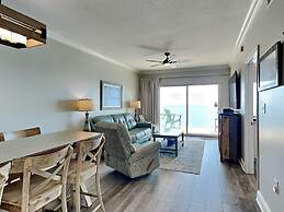 Crystal Shores by Southern Vacation Rentals