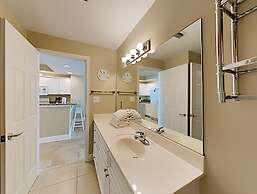 Crystal Shores by Southern Vacation Rentals