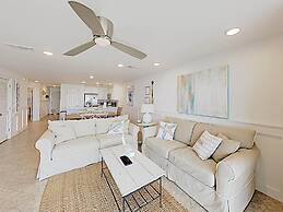 Crystal Dunes by Southern Vacation Rentals