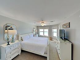 Crystal Dunes by Southern Vacation Rentals