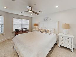 Crystal Dunes by Southern Vacation Rentals