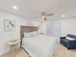 Crystal Dunes by Southern Vacation Rentals
