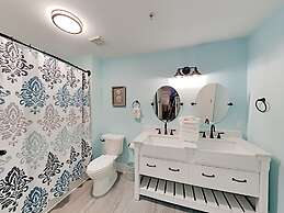 Crystal Dunes by Southern Vacation Rentals