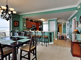 Emerald Dolphin by Southern Vacation Rentals