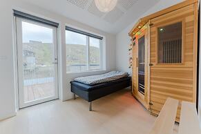 Sea & City View - Luxurious - Hiking