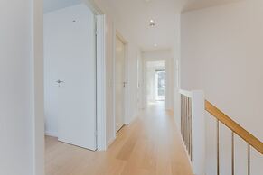 Sea & City View - Luxurious - Hiking