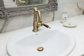 Delux Apartment in Kolonaki