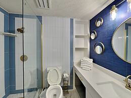 Navarre Towers by SVR