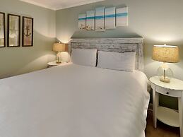 Ocean Breeze West by SVR