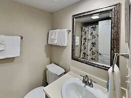 Ocean Breeze West by SVR