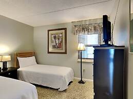 Ocean Breeze West by SVR