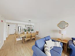 Pelican Beach by Southern Vacation Rentals