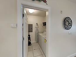 Pavilion Palms by SVR