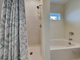 Pavilion Palms by SVR