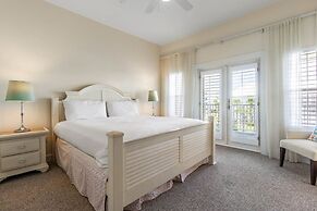 Pavilion Palms by SVR